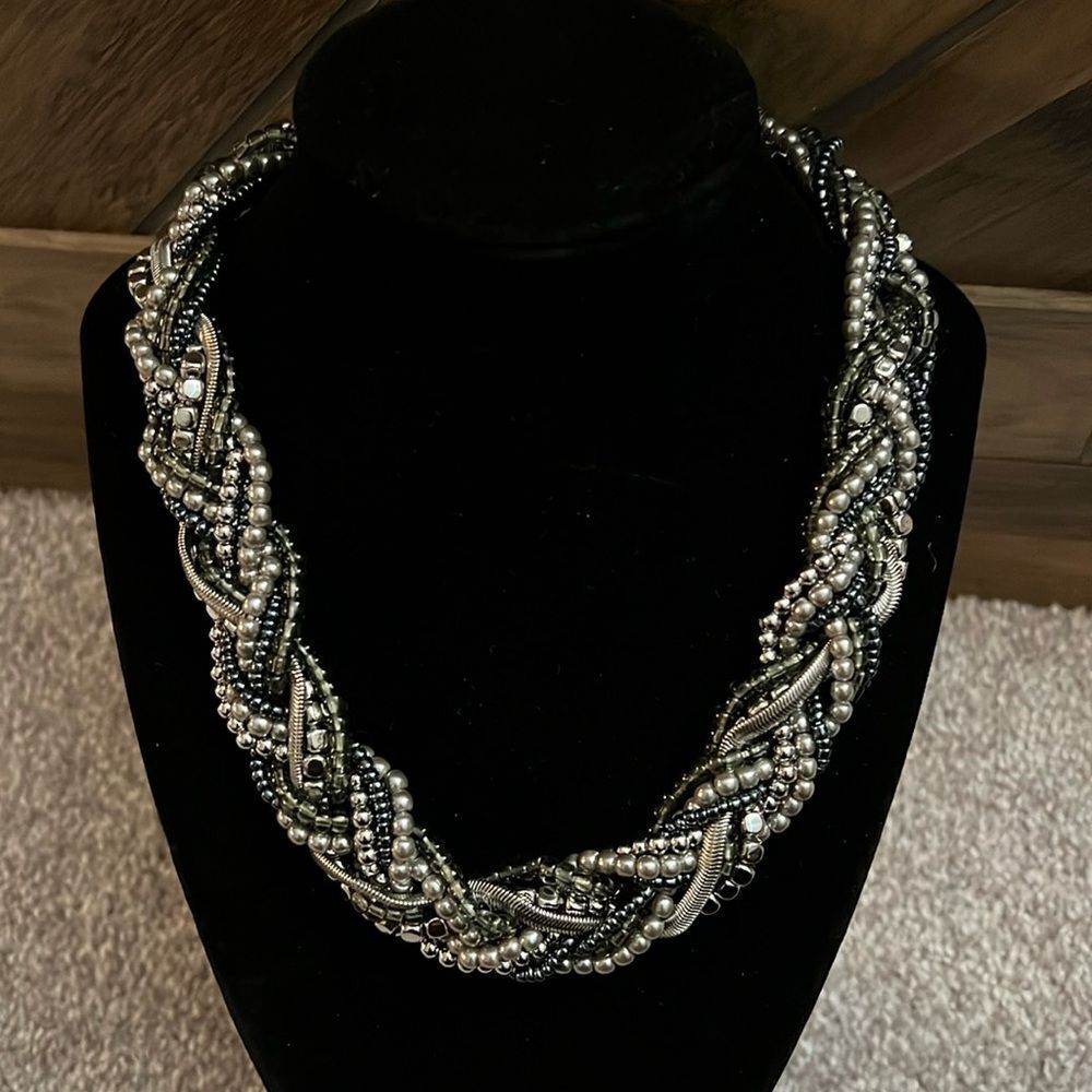 Premier Designs “Interwoven” Necklace